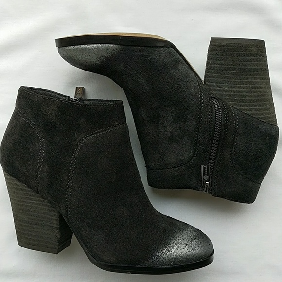 Isola Shoes - Isola leather ankle chanky heel boot